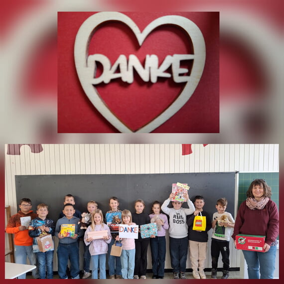 3b mit Frau Schmid bei der Übergabe